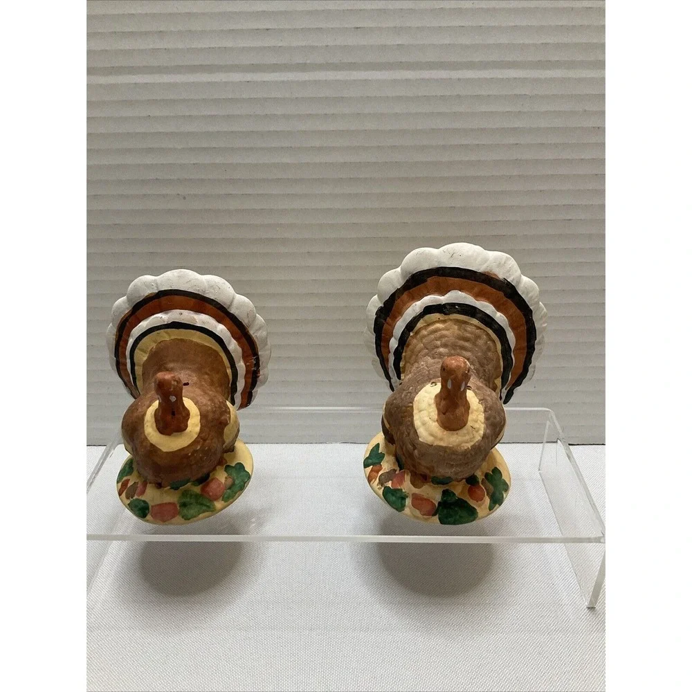Thanksgiving 1997‎ Ceramic Tom Turkey Salt and Pepper Shakers